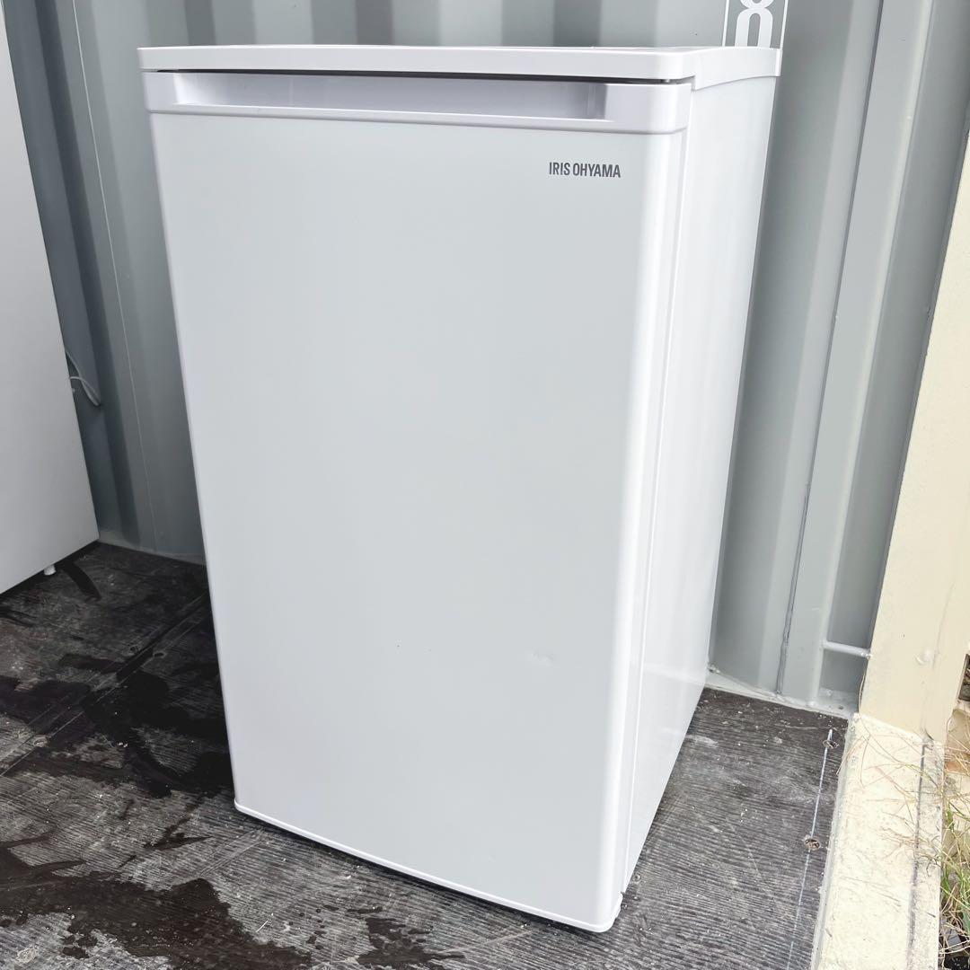 25取付無料！アイリスオーヤマ2024年製 コンパクトサイズ3段冷凍庫！