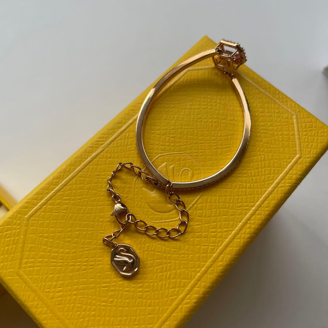 新品【定価2.4万】現行品スワロフスキーMillenia バングルボックスなし