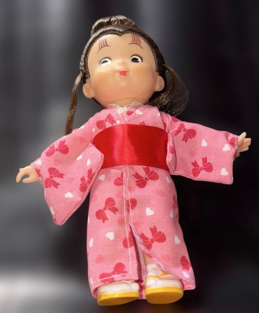 バンダイが1986年頃に発売「あんみつ姫」町人娘バージョンのソフビ人形小泉今日子