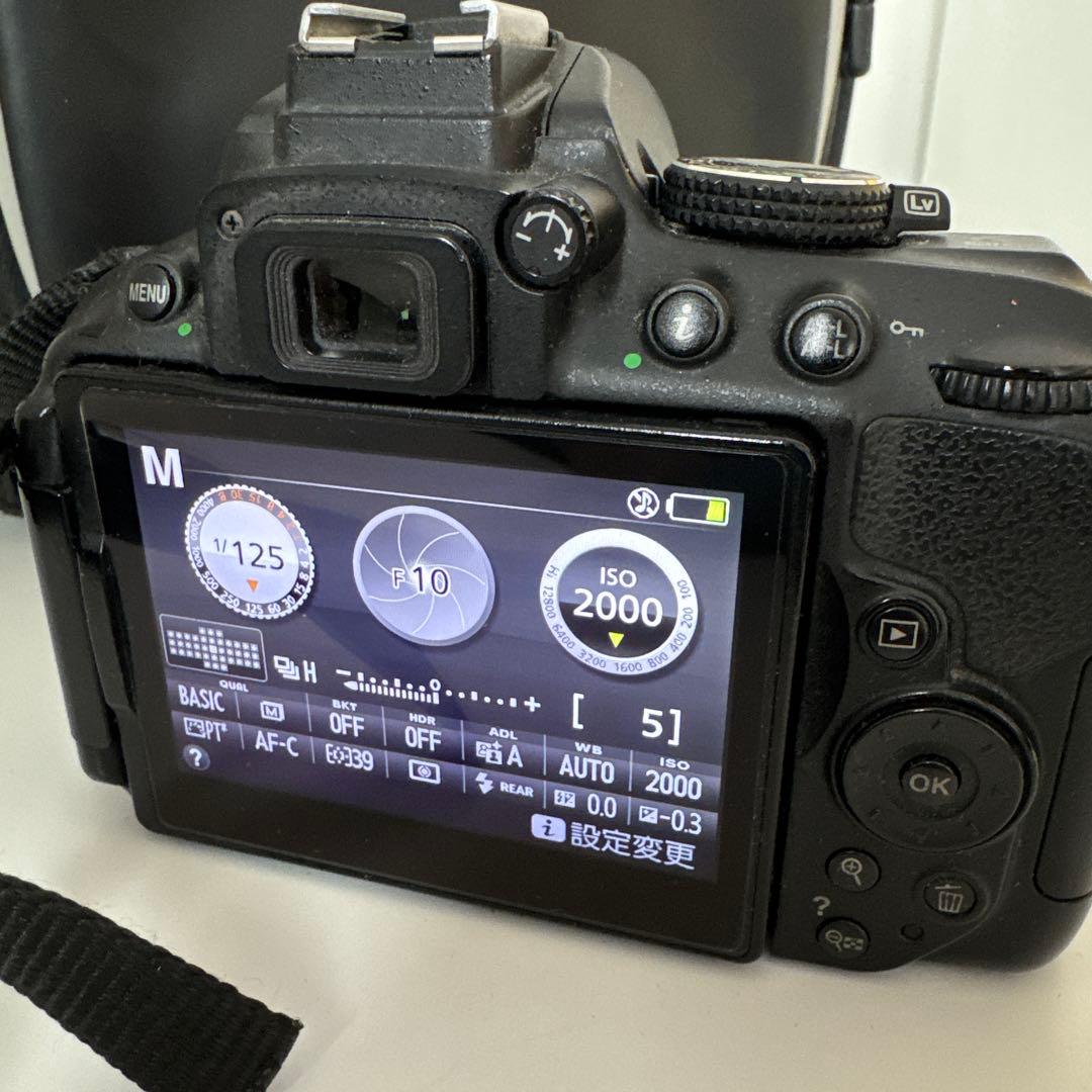 Nikon D5300 デジタル一眼レフ 単焦点レンズ付き 35mm