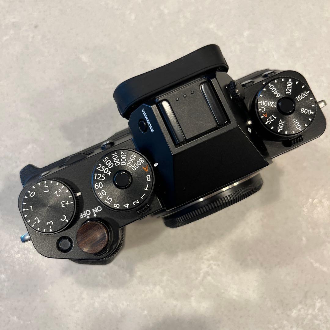 富士フイルム　X-T5 本体(ブラック)