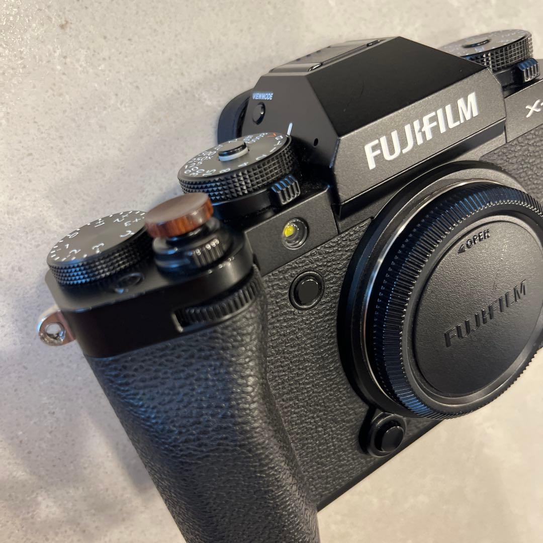 富士フイルム　X-T5 本体(ブラック)