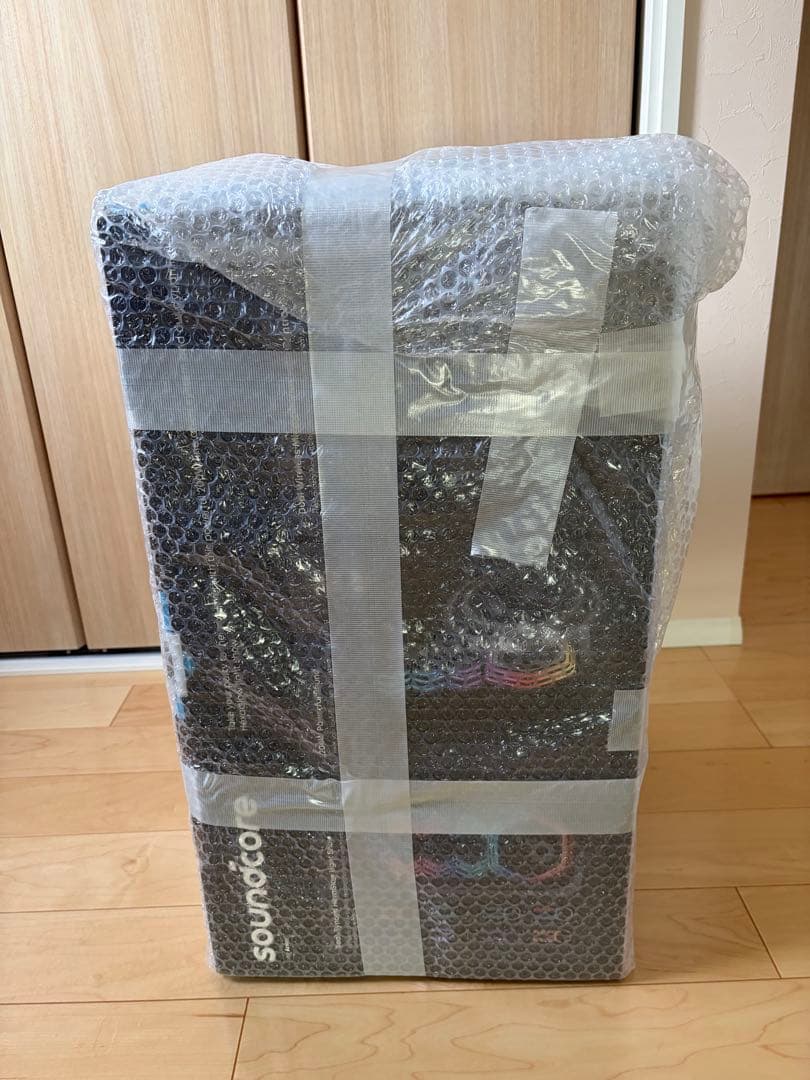 soundcore ワイヤレススピーカー 本体とマイク2本