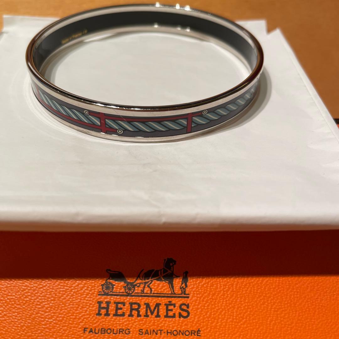 HERMÈS ロープ模様 バングル