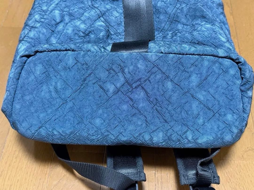 AIRPAQ (エアパック) ブルー&ホワイト バックパック