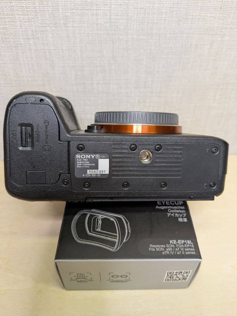 SONY α7 III ミラーレス一眼カメラ 本体 美品！