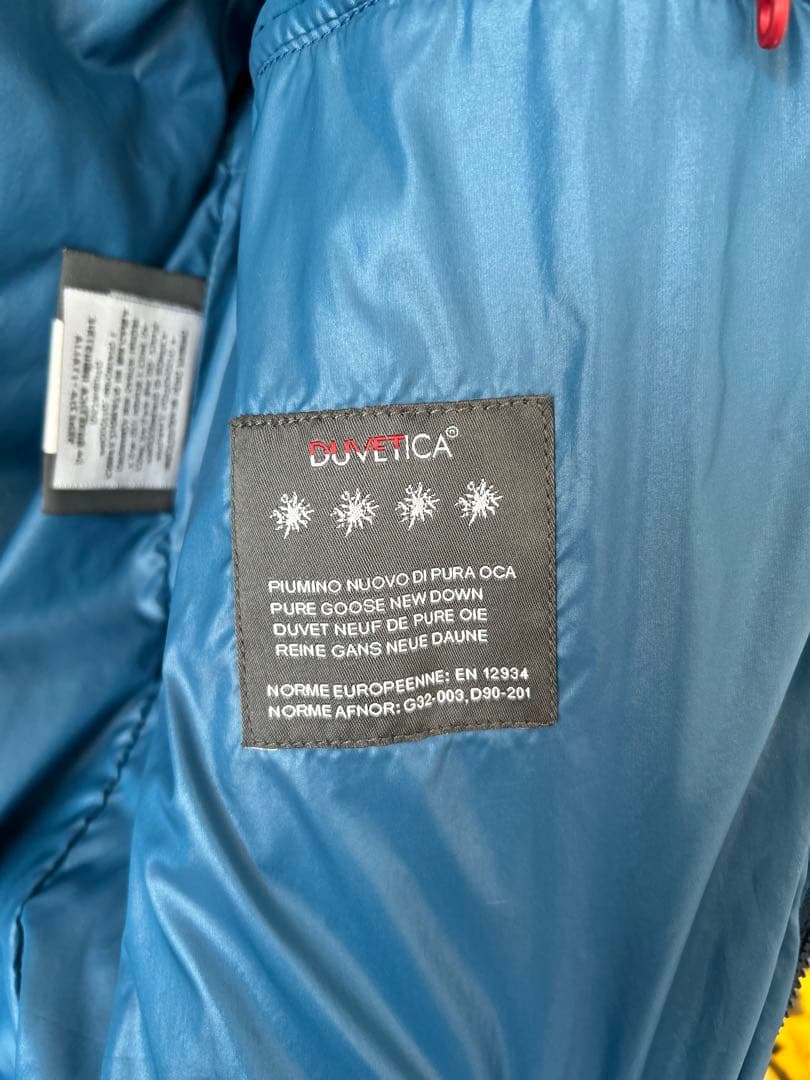 早い者勝ち‼️Duvetica ドゥベティカ　ブルー　希少カラー S ダウン90%