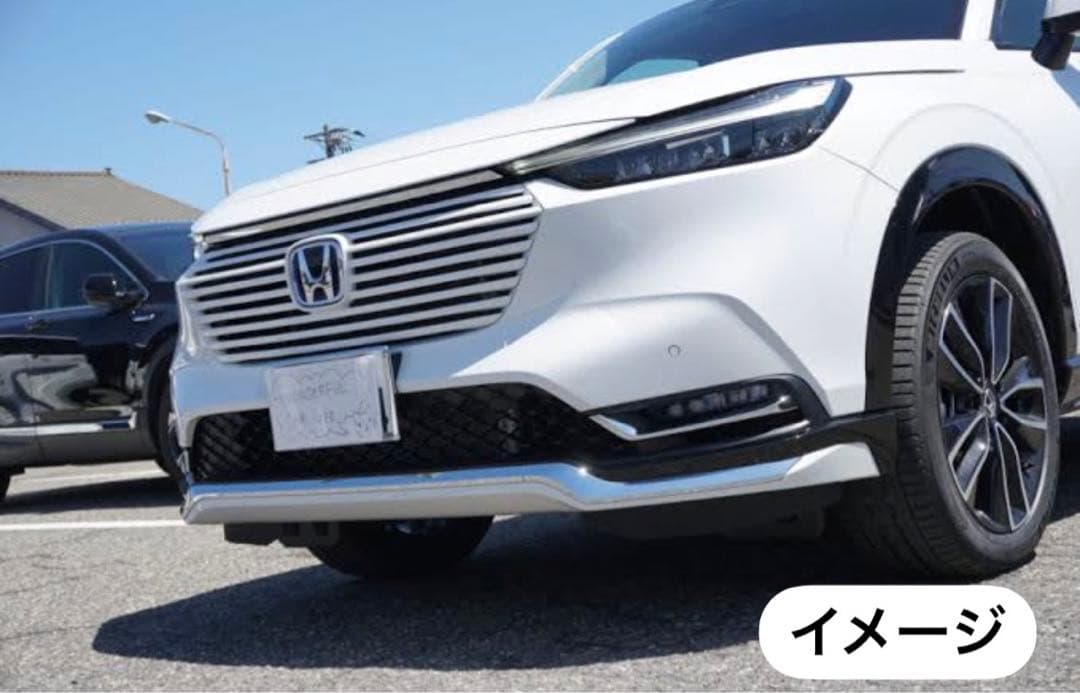 和*橋様 Honda Vezel【後期】フロントロアースカートクロームメッキ 白