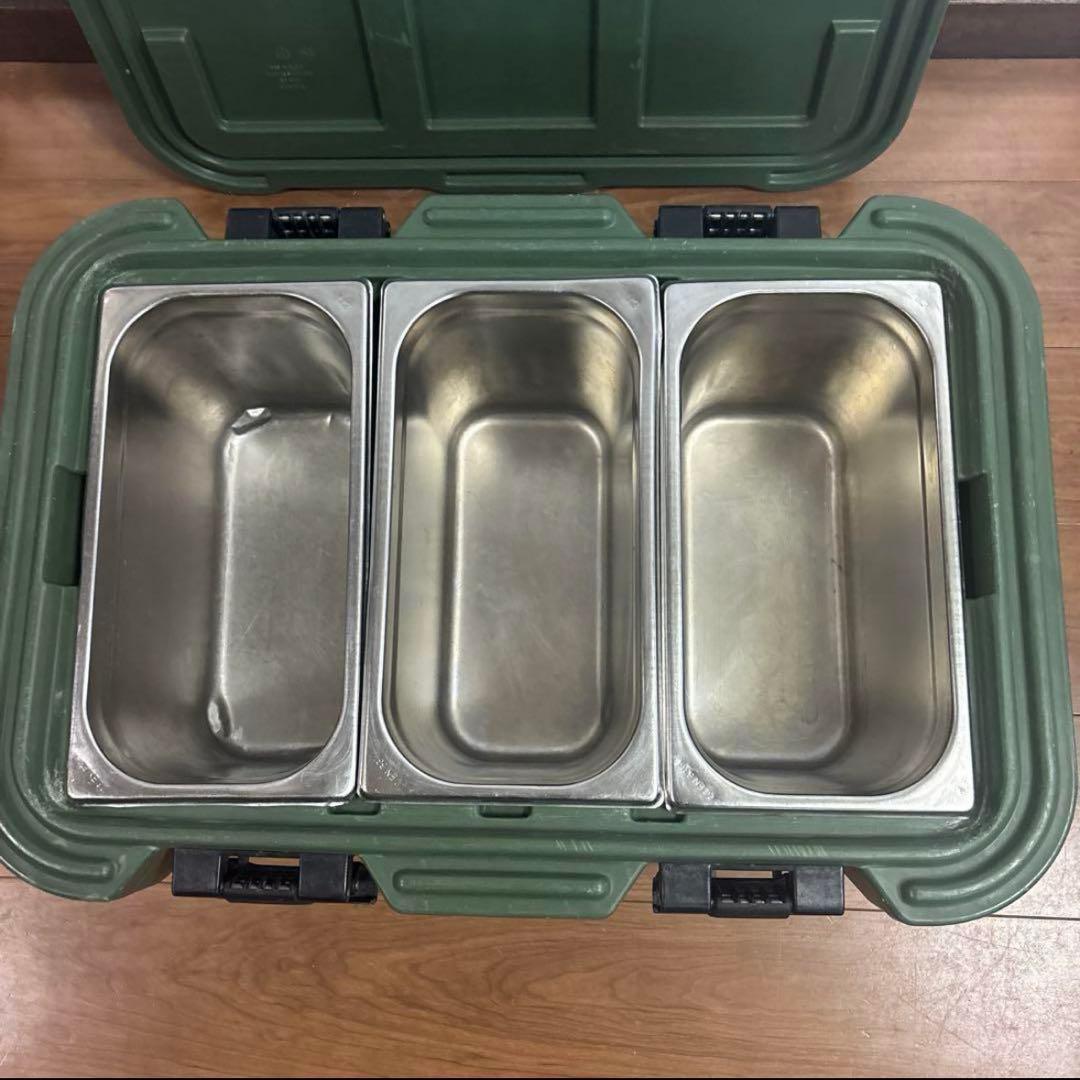 米軍　実物　CAMBRO フードコンテナ　送料無料