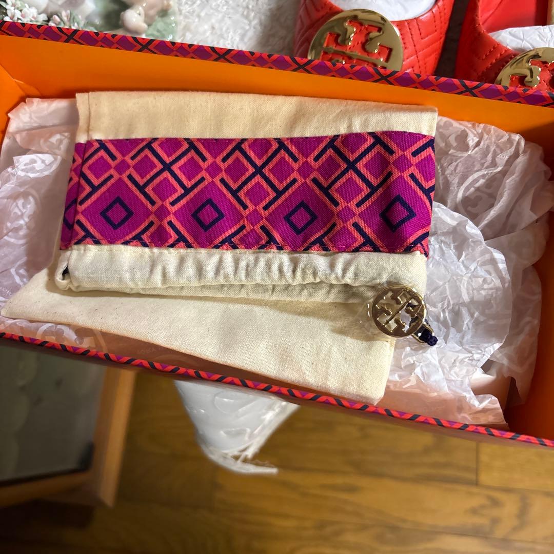 デパート購入試着のみトリーバーチオレンジ キルティングバレエシューズ38サイズ