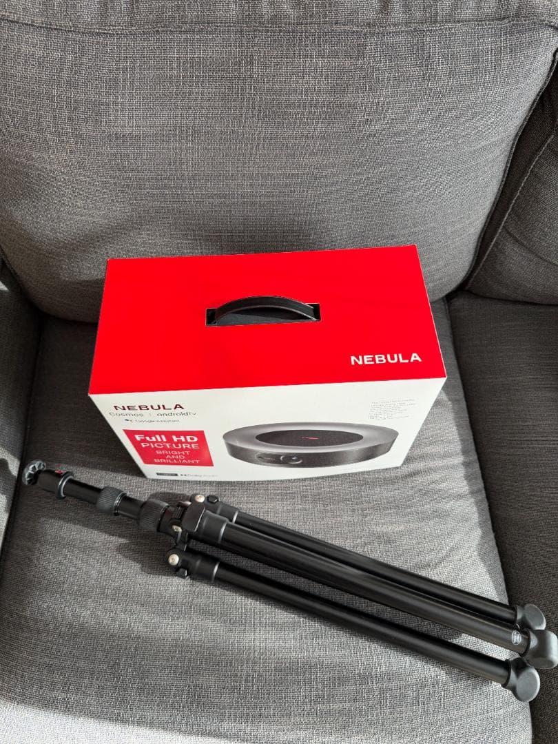 Anker Nebula Cosmos 脚立付
