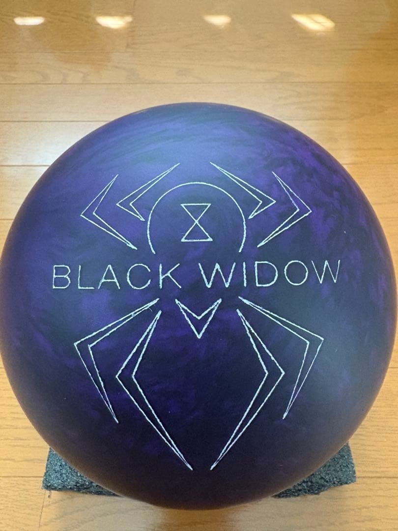 ブラックウィドーパープルパールウレタン