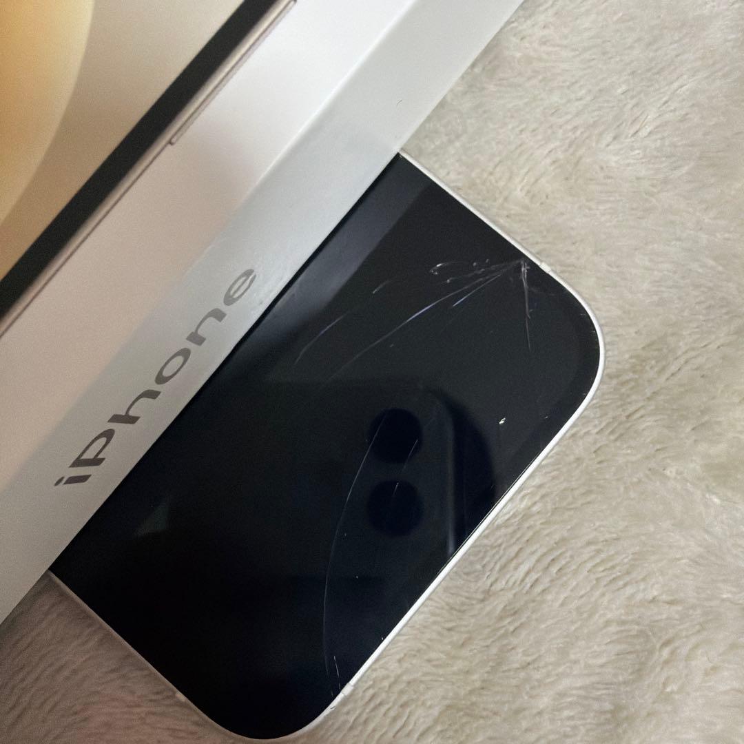 Apple iPhone12 128GB ホワイト　SIMロック解除済み