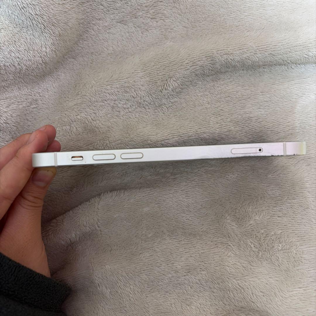 Apple iPhone12 128GB ホワイト　SIMロック解除済み