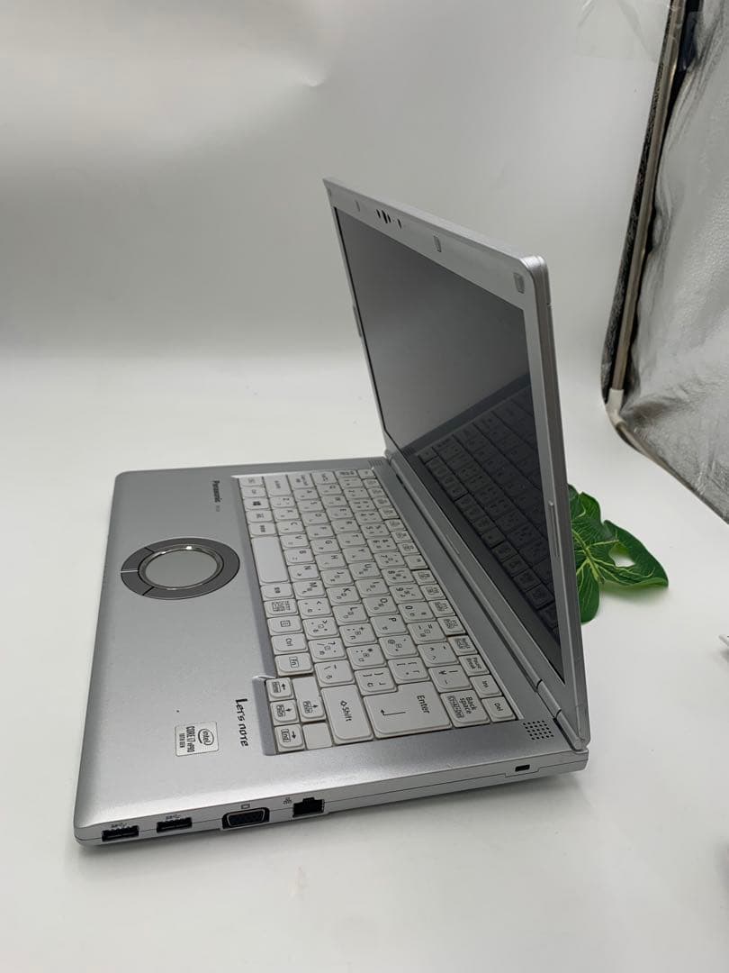 Windowsノート本体 Panasonic CF-LV9 [Core i7 10810U