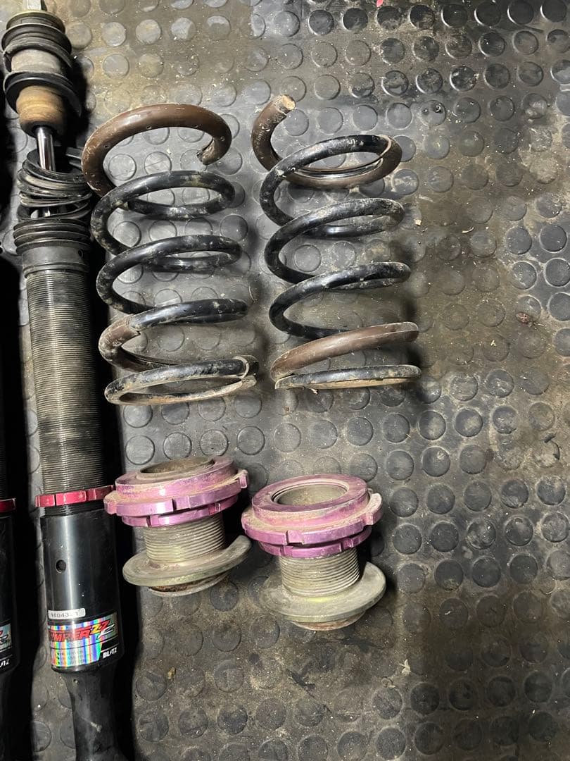 なっつー様　タント　ムーヴ　ダイハツ　BLITZ 車高調