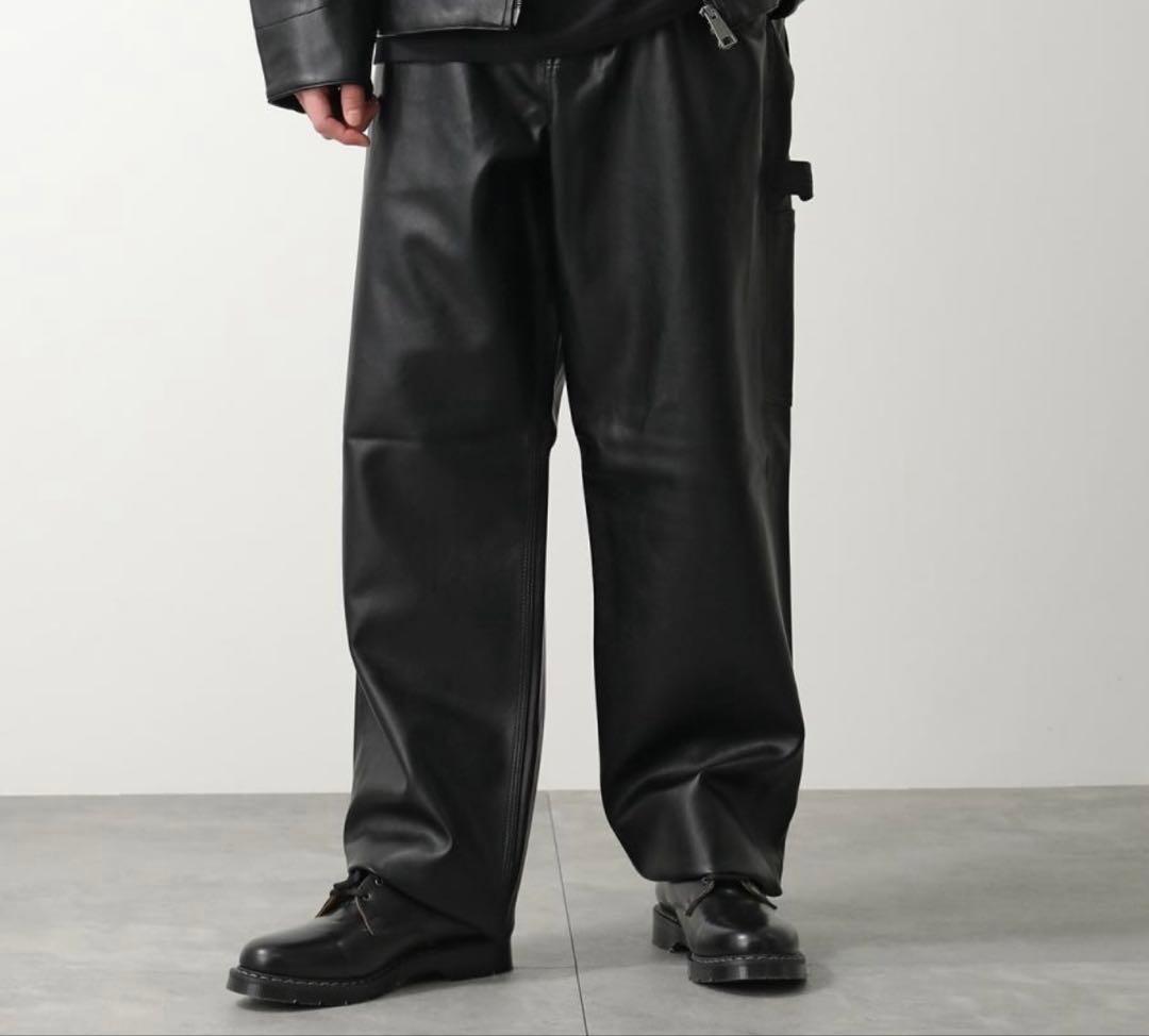 Carhartt wip ブラック レザー シングルニーパンツ
