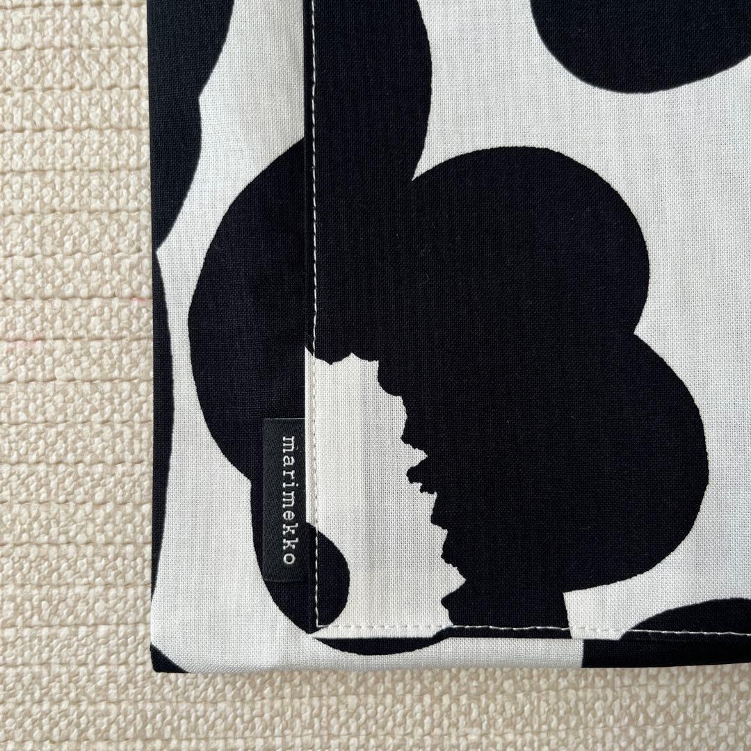 【未使用品】マリメッコ　エプロン、ミトン、ポットホルダー3点セット