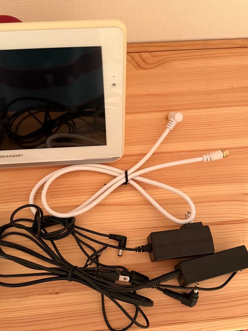 【美品】人気SHARP AQUOS 防水テレビ 2T-C12AP-W