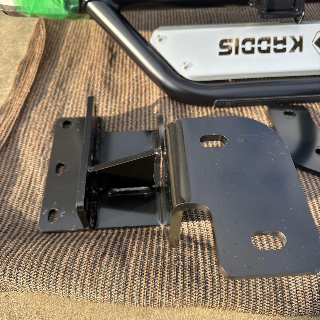 デリカD5現行KADDIS トレイルヒッチpremium ヒッチステップ付き