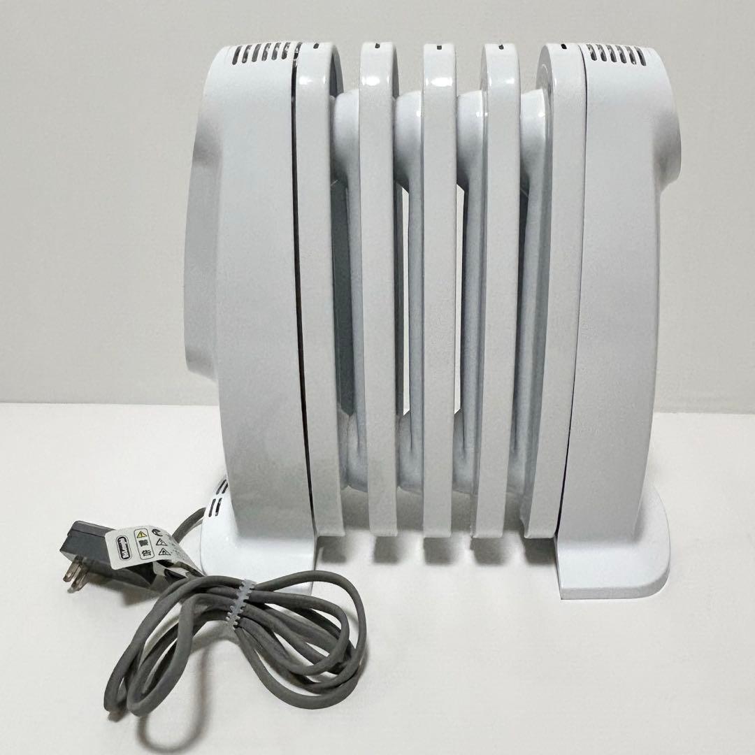 デロンギ　オイルヒーター NJ0505E【1〜3畳用】