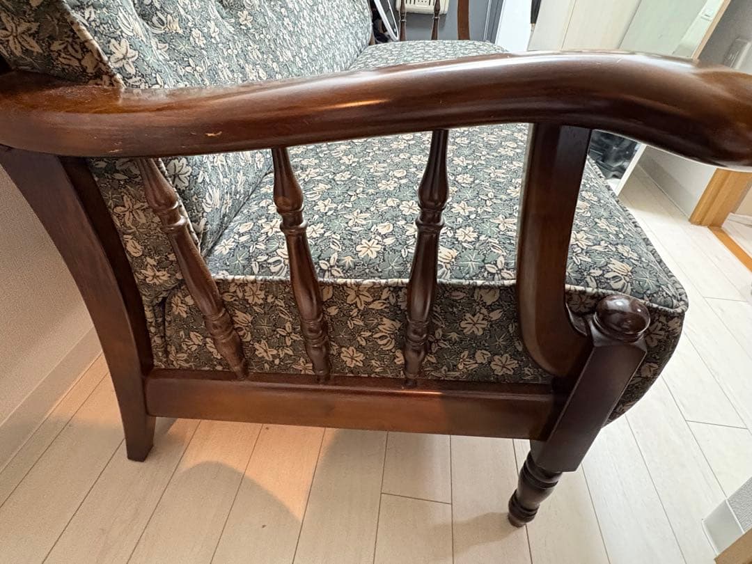 【美品】karimoku 2人掛けソファ 花柄 カリモク コロニアル