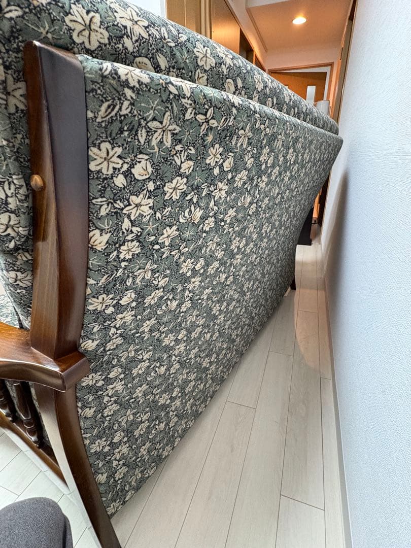 【美品】karimoku 2人掛けソファ 花柄 カリモク コロニアル