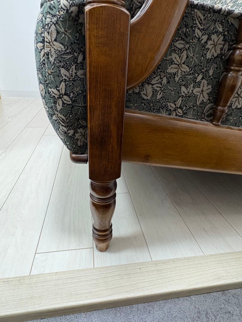 【美品】karimoku 2人掛けソファ 花柄 カリモク コロニアル