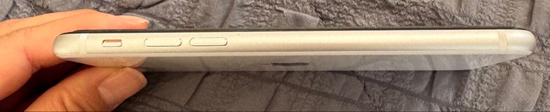 iPhoneSE 第二世代　128GB