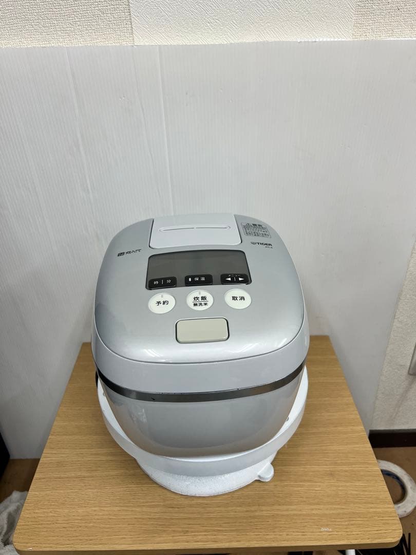 TIGER 炊飯器 型番：JPC-A100（1.0L / 5.5合）2017年製