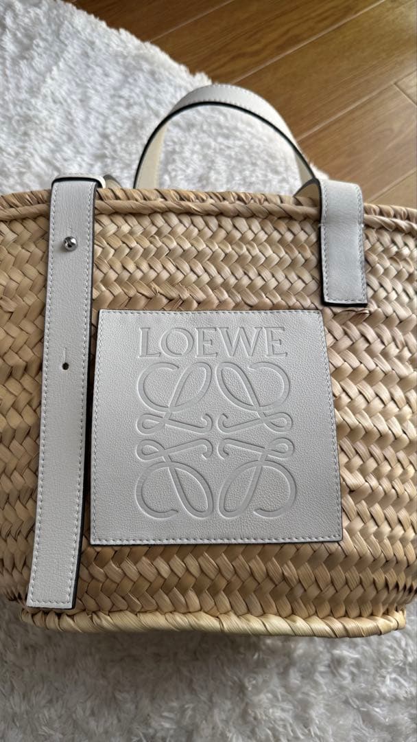 LOEWE バスケットバッグ