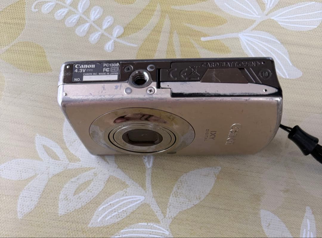 Canon IXY 920IS デジタルカメラ ジャンク品
