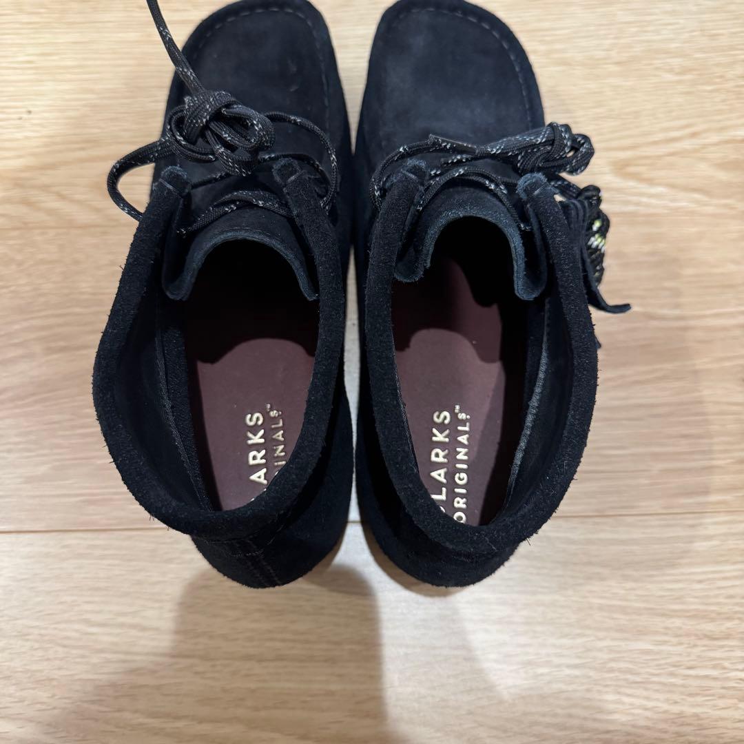 クラークス／ワラビーブーツ ゴアテックス/ブラッ ク/替え紐付き/UK6