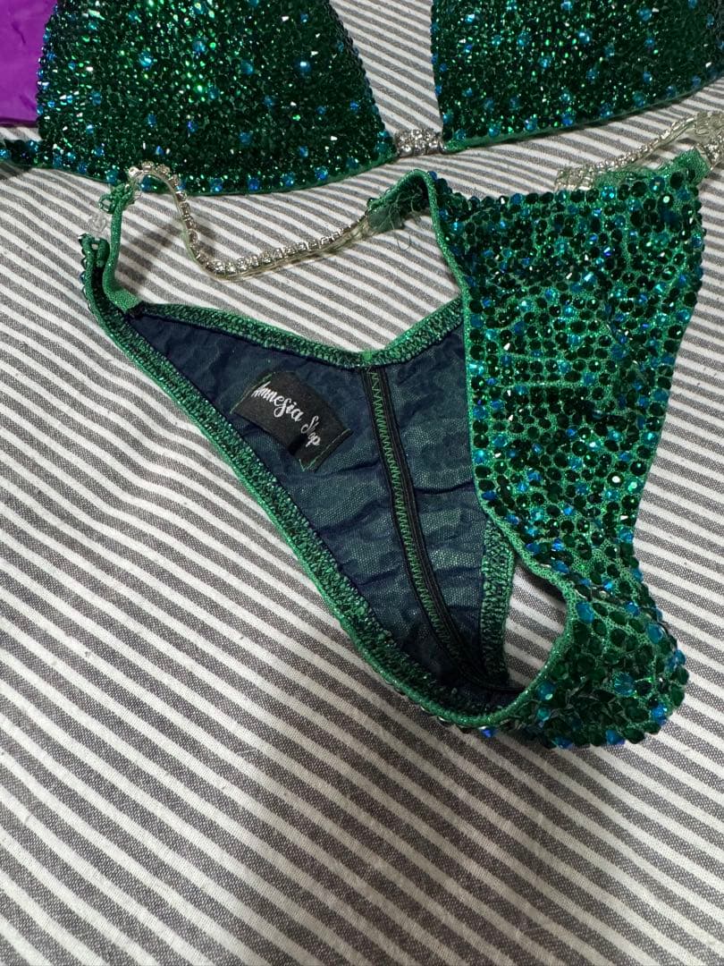 FWJ 大会ビキニ amnesia shop ビーズ ストーンズ 緑