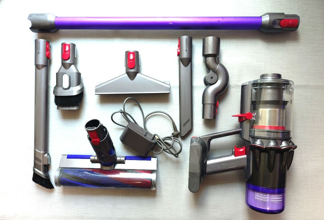 Dyson　sv18コードレスクリーナー　程度良品　フィルター付き