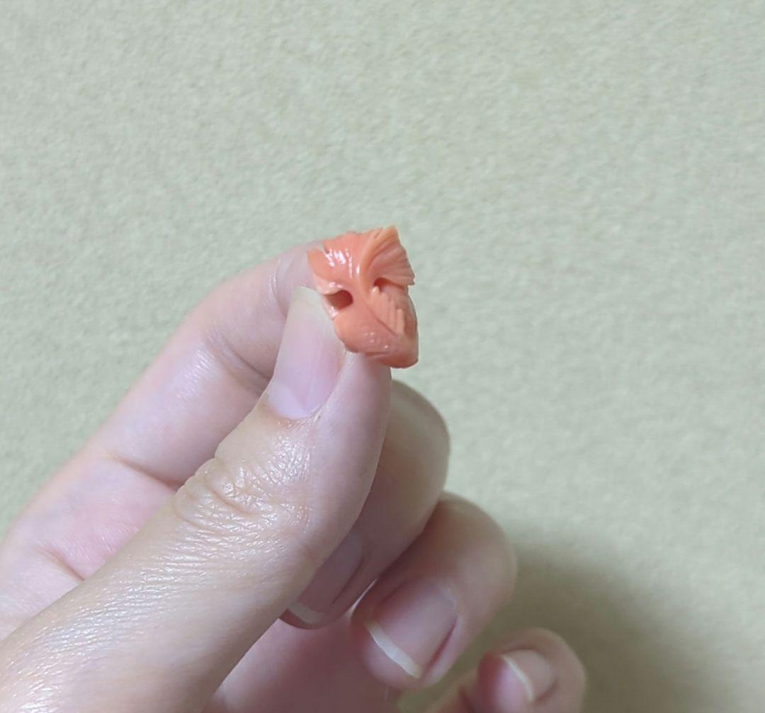 珊瑚 ネクタイピンとカフスのセット 金魚