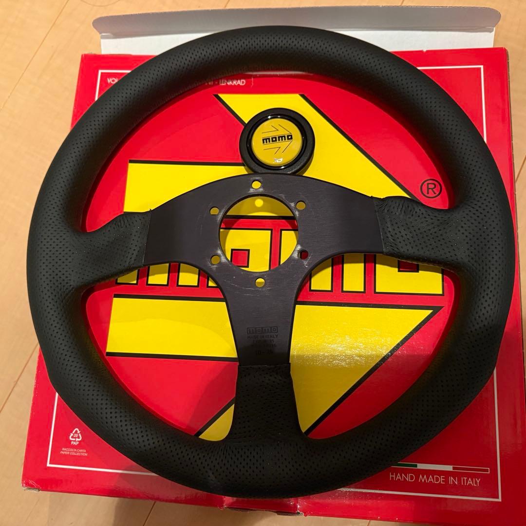 MOMO COMPETITION モモ　コンペティション35φ 日本正規品