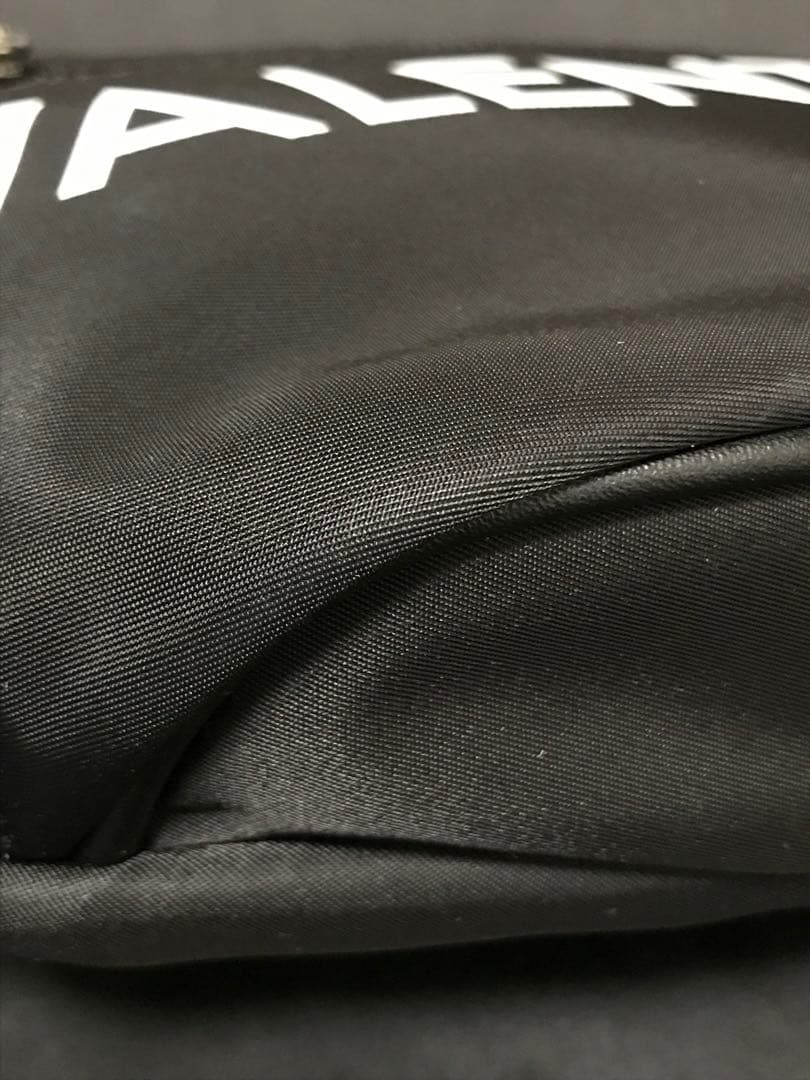 極美品⭐︎ マリオ ヴァレンチノ　ボディバッグ　ウエストバッグ　ウエストポーチ