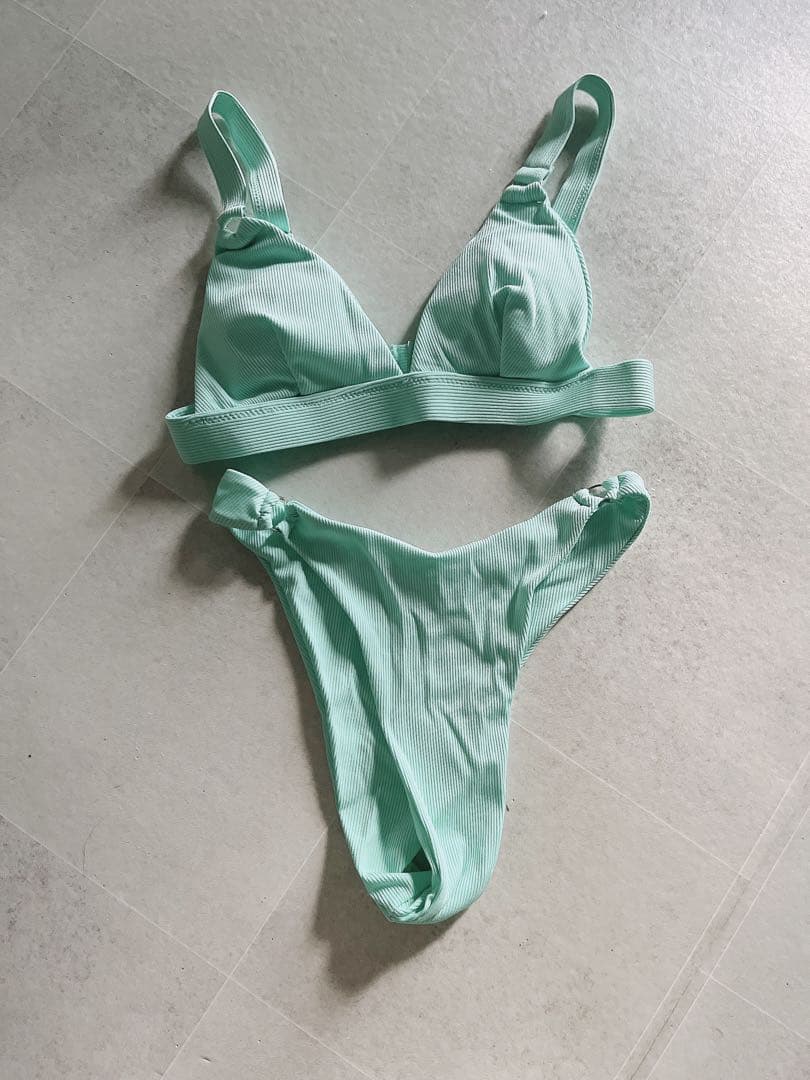ニ*ク様 ミントグリーン 三角ビキニ セパレート水着