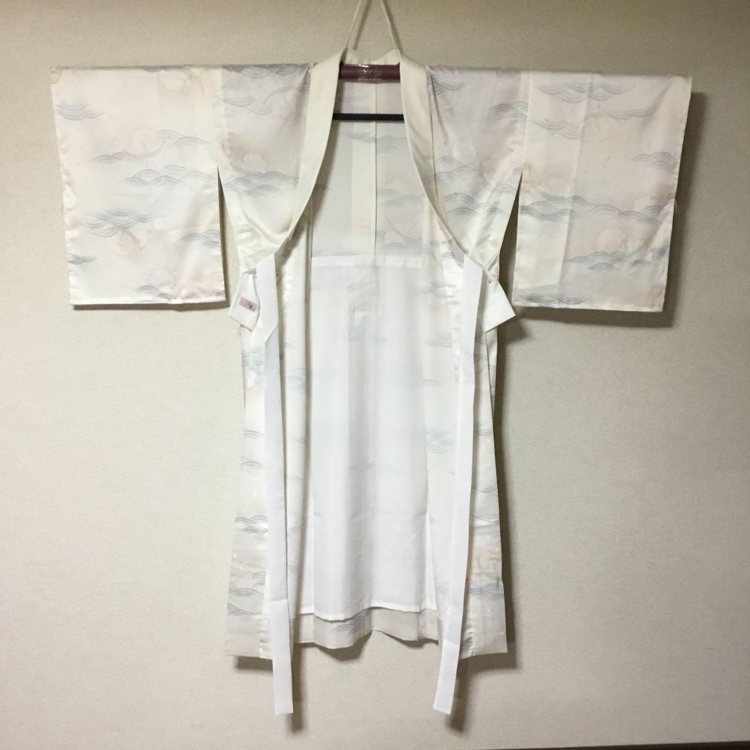 ✨未使用✨　紙人形　プレタ長襦袢　長襦袢　洗える　東レシルック　波に雪輪月兎模様