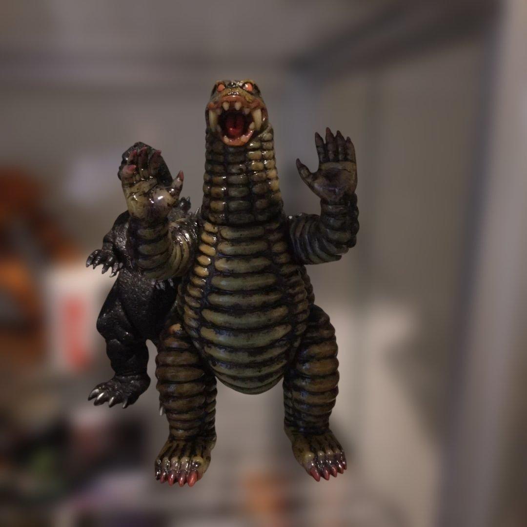 楳図かずお ウルトラマン レッドキング グローver ソフビフューチャーモデルズ