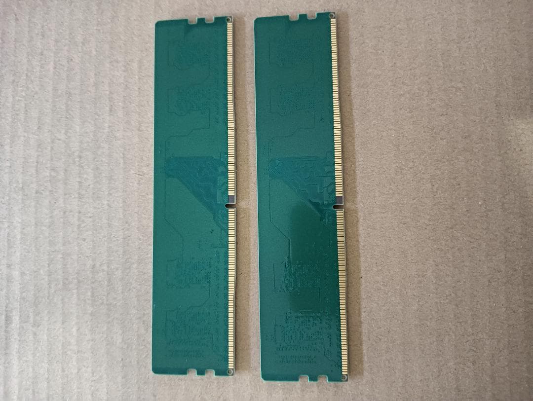 Crucial DDR4 2400MHz 8GB×2 メモリ 超美品