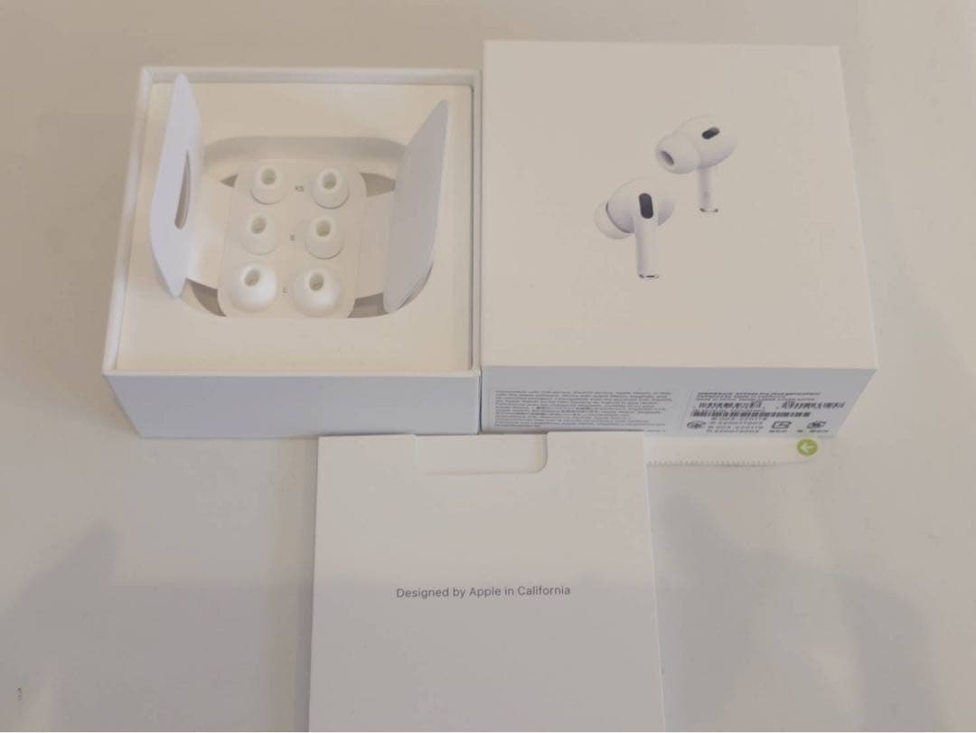 AirPods pro 第2世代 本体 充電ケース付き