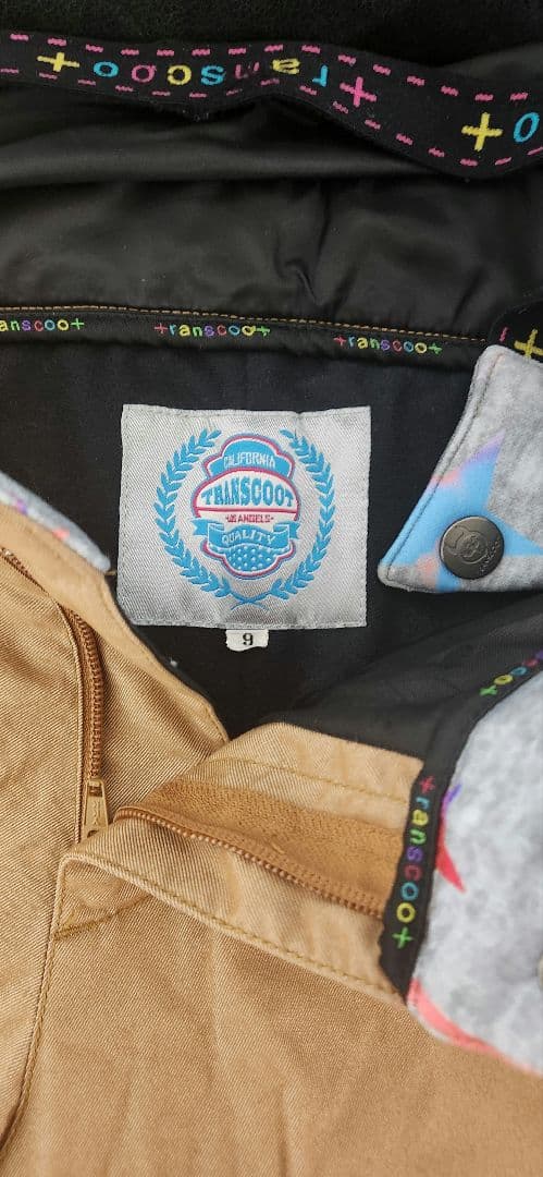 美品！　TRANSCOOT スキーウェア 上下セット　マルチカラー サイズ9