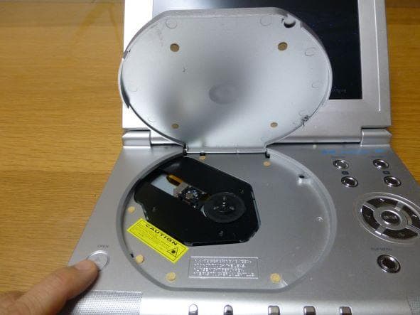 ★DVD ポータブル プレイヤー BLUEDOT BDP-1850★