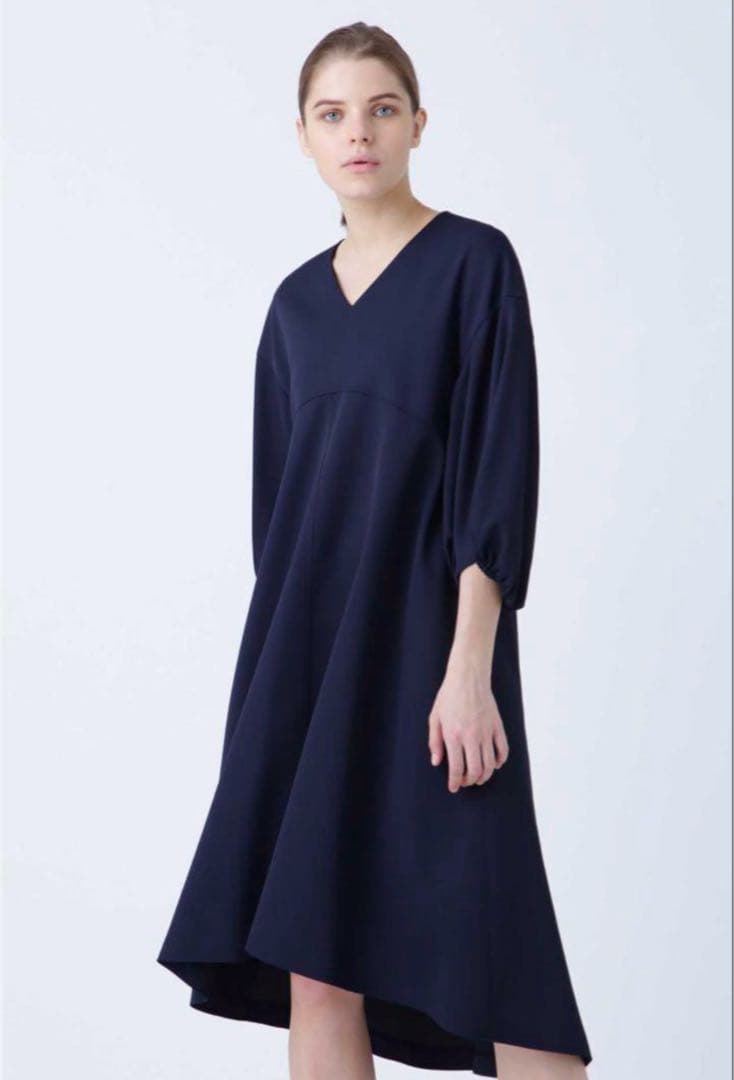 美品ADORE ドライクロスAラインワンピース