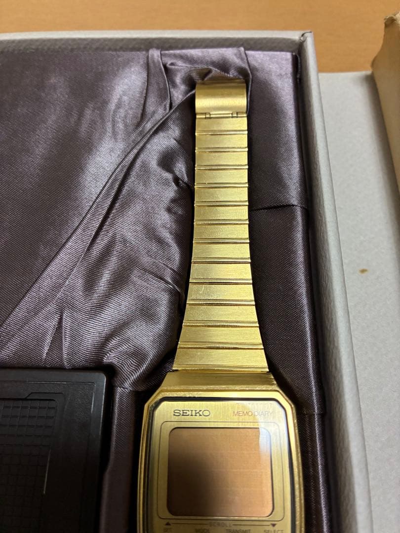 SEIKO UW02-0010 メモダイアリー ゴールド デジタル クオーツ