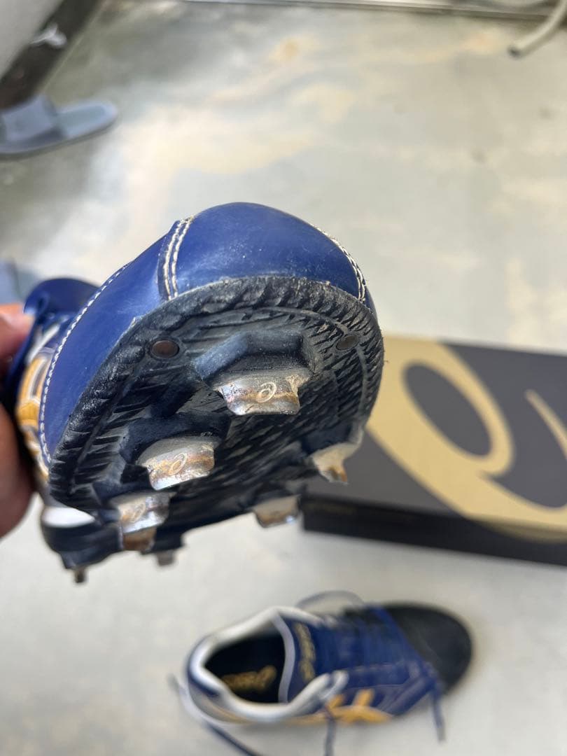 asics ゴールドステージ　スパイク27.0