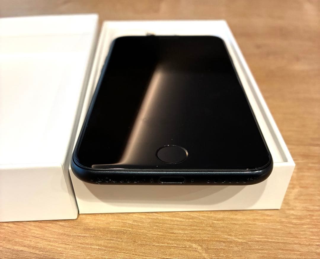 Apple iPhone SE 第3世代　128GB ミッドナイト