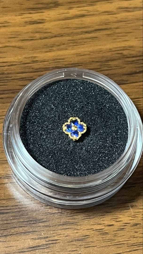 picollet サファイア フラワー ピアス k18 ピコレ